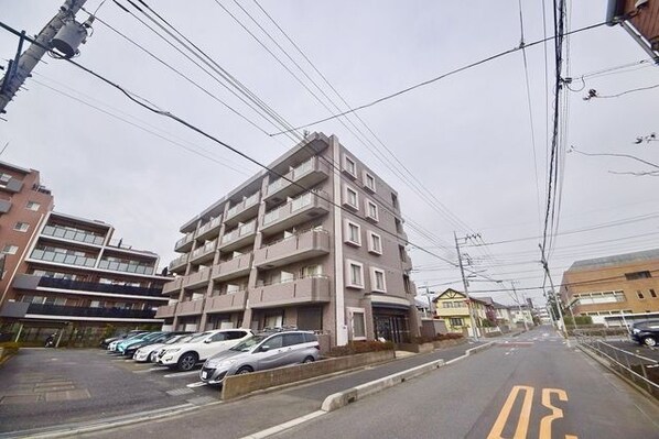 ネストプレイスの物件外観写真